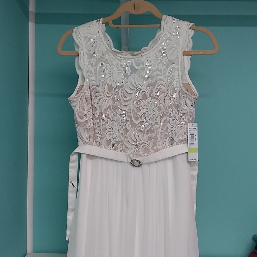 R&M Richard Maxi Bridal Gown with Lace Bodice, size 4P